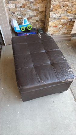 Free ottoman storage