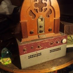 Vintage In Home Sterio Equipment .Make Offer