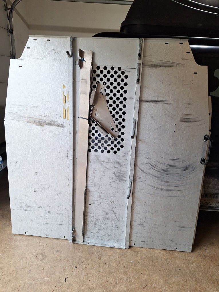 Ford Transit Partion Medium Roof 148