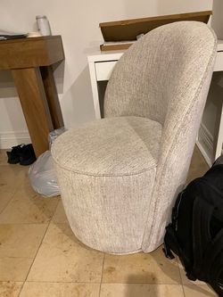 Swivel chair