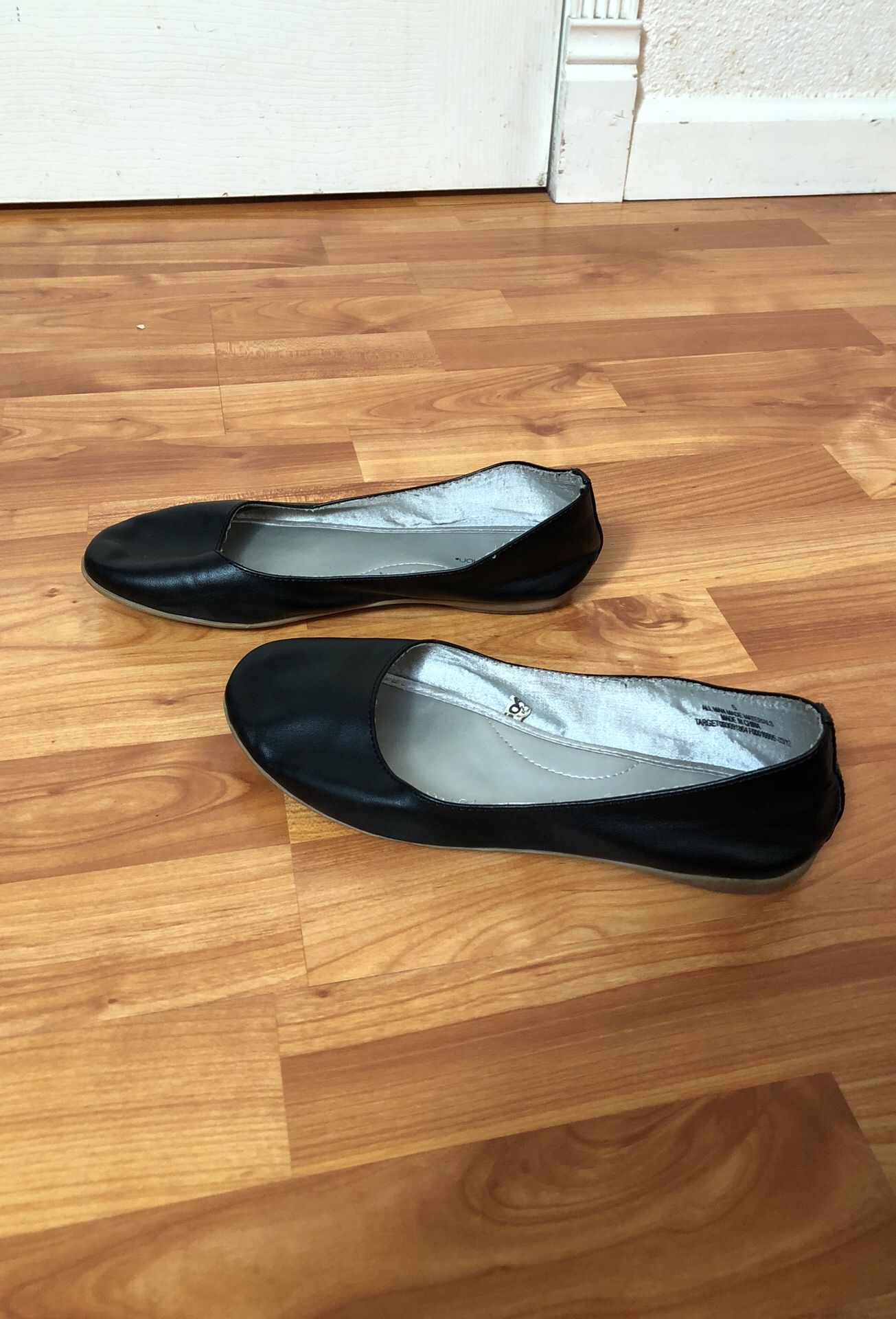 Girls shoes size 5