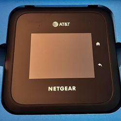 Nighthawk M6 Pro Black