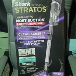 Shark Stratos )iz862h cordless Vacumm) New!