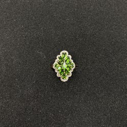 Ladies Yellow Gold Ring With Green Gem Stones