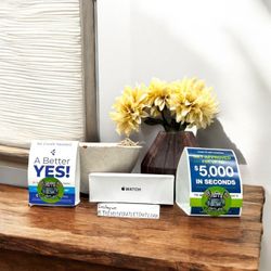 MR9U3LL/A Apple Watch SE 2nd Gen GPS 40mm 2yr warranty 