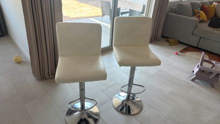 Bar stools 4 leather