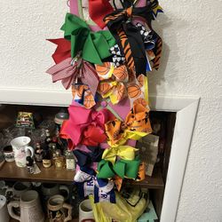 HAIR BOWS (20)