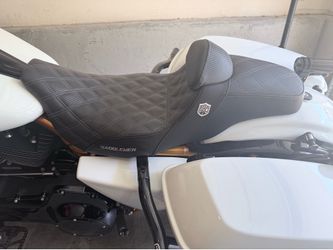 Saddlemen SDC Pro series with backrest extended reach