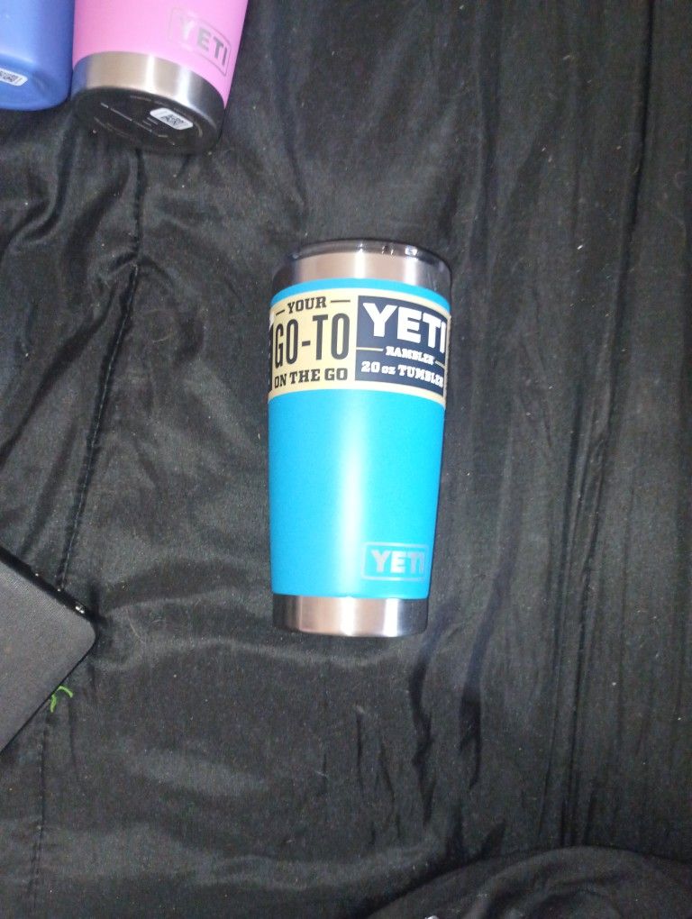 (1) 20 oz. Yeti Rambler cup