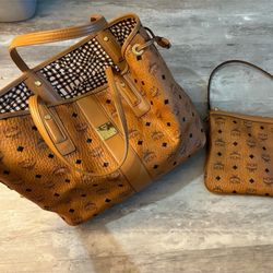 medium MCM tote