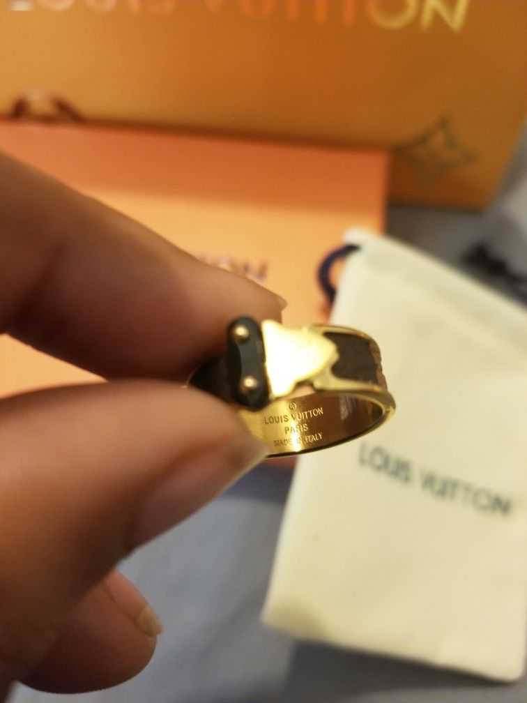 Nanogram Ring, Used & Preloved Louis Vuitton Ring, LXR Canada, Gold