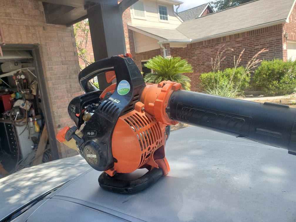 Leaf Blower