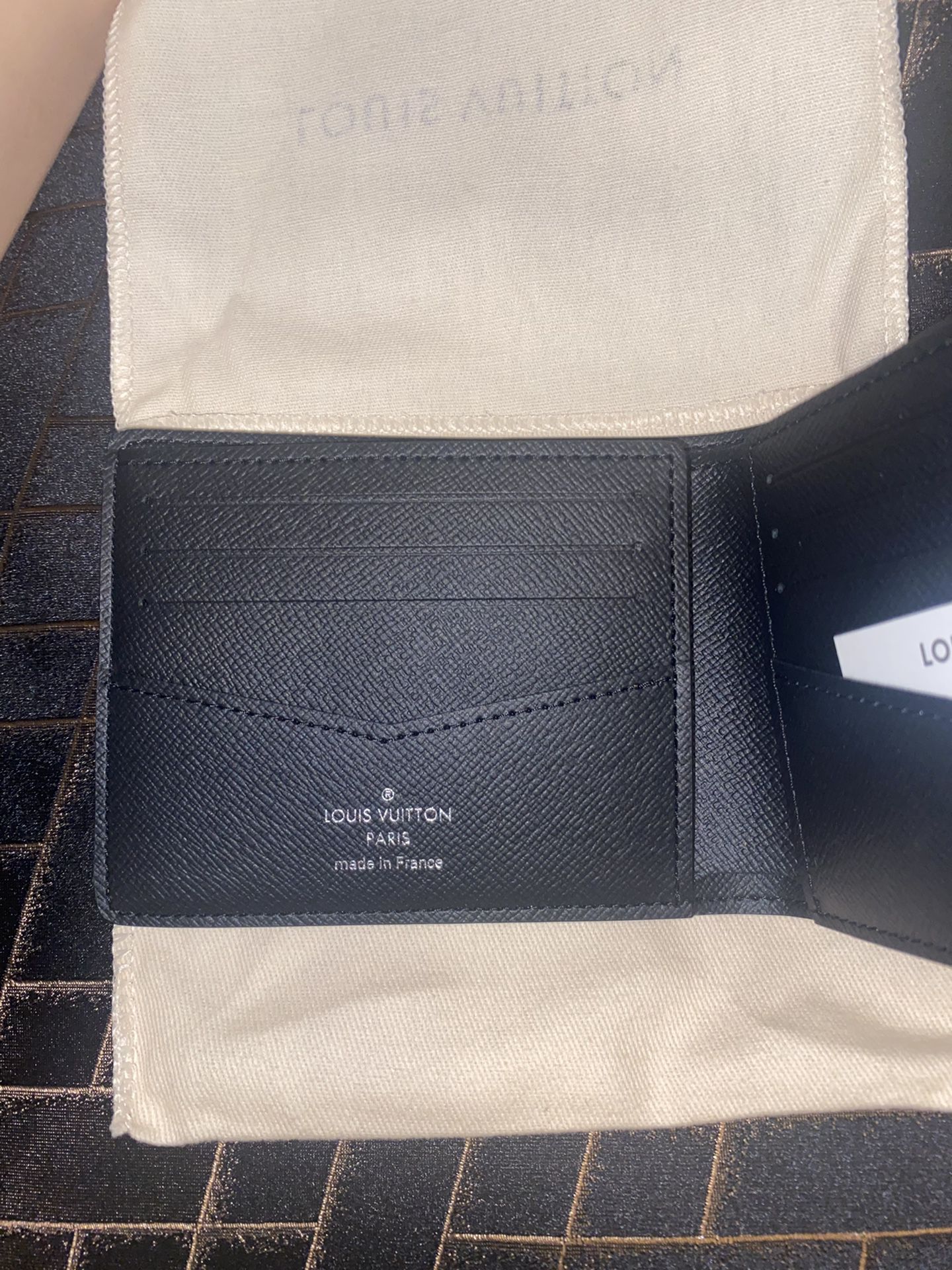 LOUIS VUITTON SLENDER ID WALLET, TAIGA LEATHER, #M64005 for Sale in  Antioch, CA - OfferUp