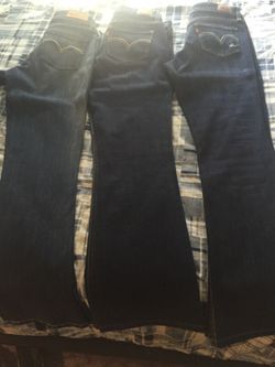3 blue jeans Levis women