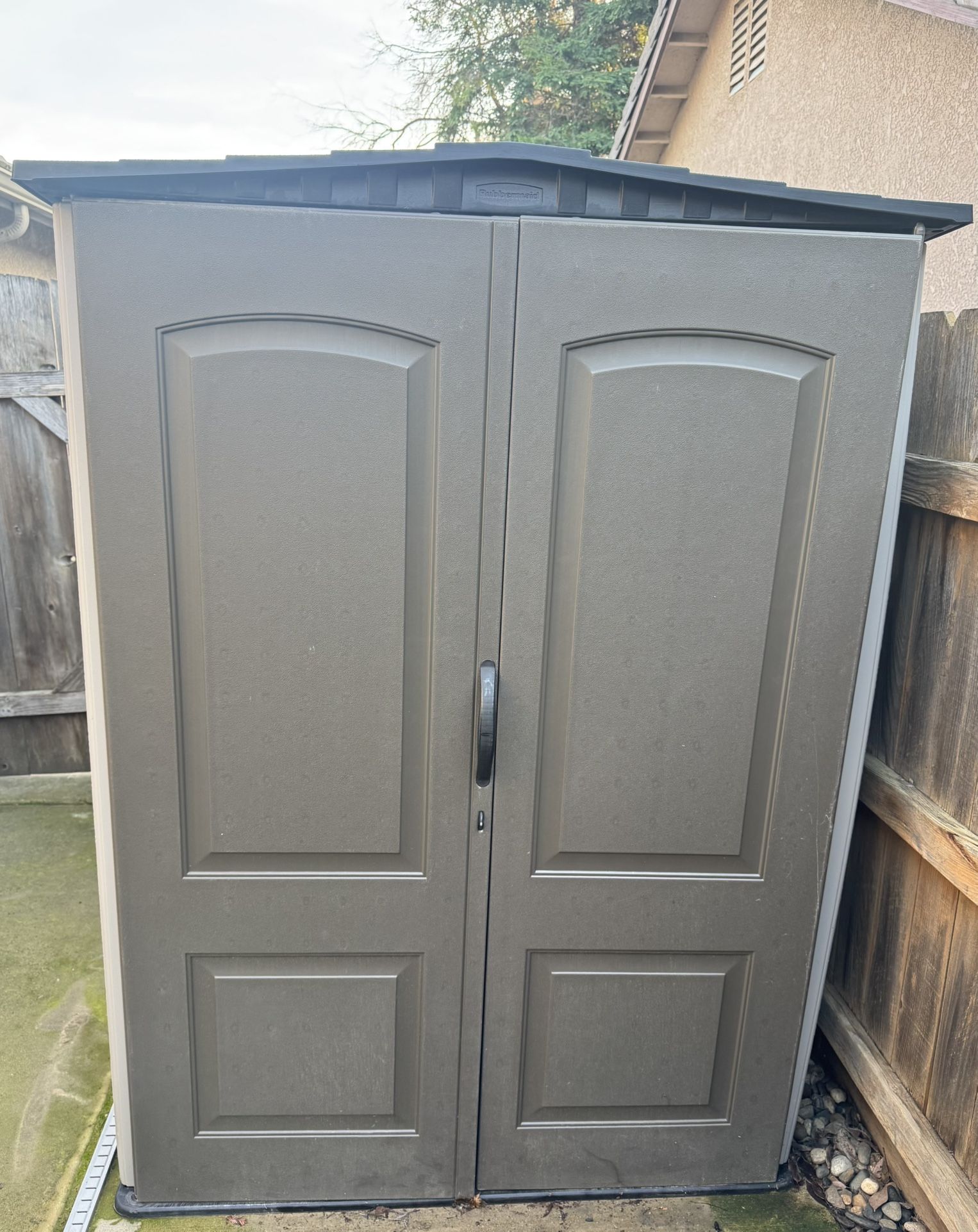 Rubbermaid shed