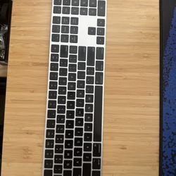 Apple Bluetooth Keyboard 