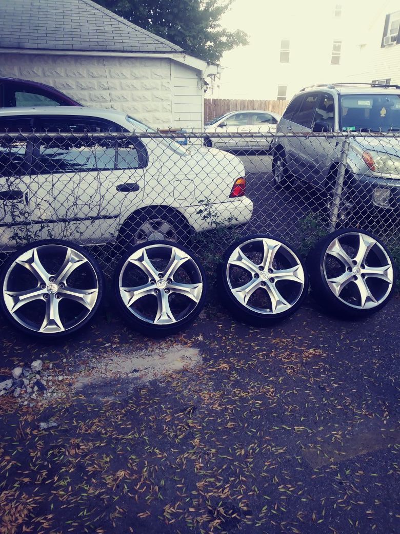 20 inch VENZA RIMS with Low Pro's