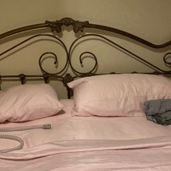 King Vintage Metal Headboard And Frame