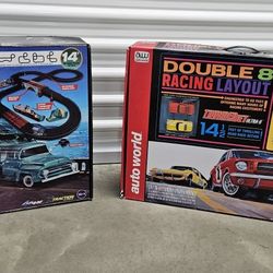 New Electric racing slot car set