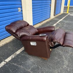 LAZYBOY LEATHER POWER RECLINER CHAIR