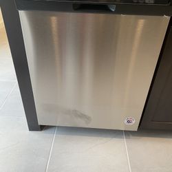 Dishwasher 