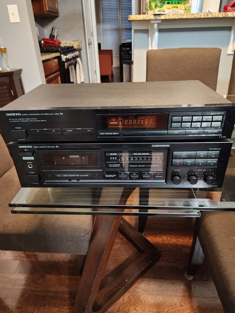 Onkyo Tuner T-4120  Onkyo Tape Deck TA-2000