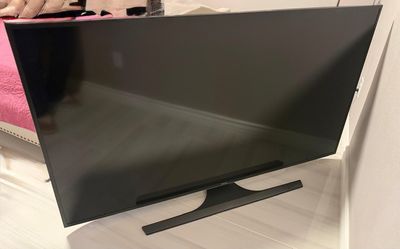Samsung UN65JU650DFXZA Smart 65” 4K UHD, HDR, LED Display, Smart Apps