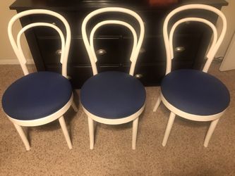 6 DINING CHAIRS