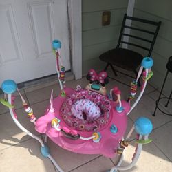 20$ Minnie Mouse Bouncer 