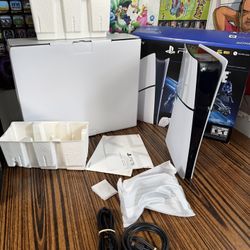 TRADING FOR YOUR OLD VIDEO GAMES / PS5 Slim 1TB BRAND NEW FOR TRADE ONLY 