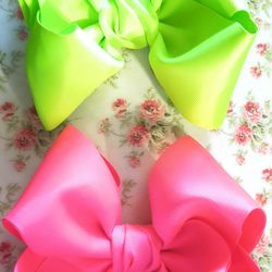 Hair bows