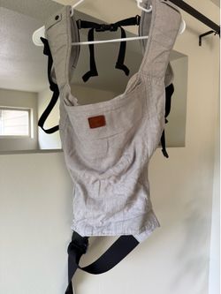 Happy baby carrier lightly used