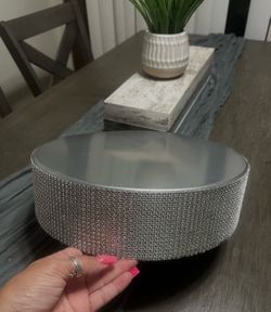 Cake stand