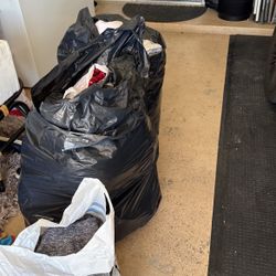 Clothing /shoes 2 Giant Lawn Bags 