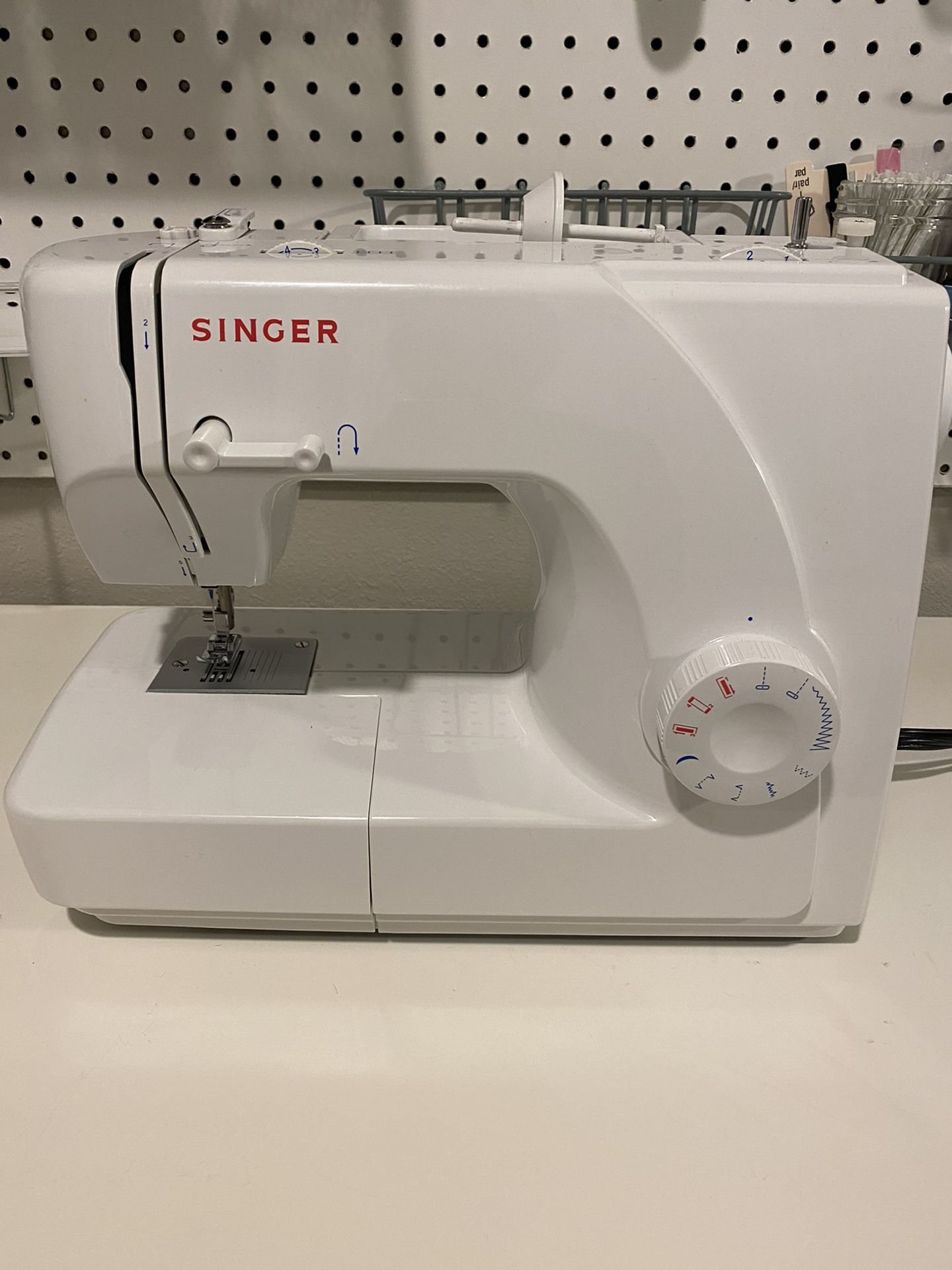 Singer Sewing Machine 1507