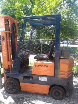 Forklift
