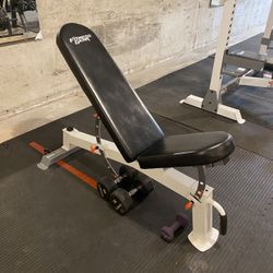 Fitness Gear Pro UB600 Adjustable Bench for Sale in Carnation WA
