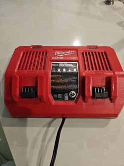 Milwaukee M18 Rapid Charger Dual Bay