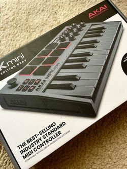 Akai MPK Mini MIDI Keyboard Controller