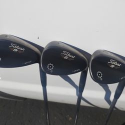 Golf Clubs! Titleist Vokey SM5 Wedge Set!