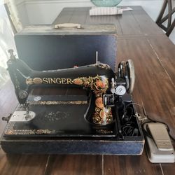 Antique Singer Sewing Machine-PRICE NEGOTIABLE