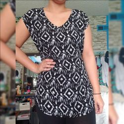 Cotton On Sleeveless Tunic Top size Small V-neck