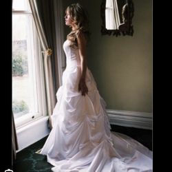 Pre-owned David's Bridal Wedding Dress Sz10