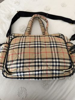 ✨ Burberry Diaper Bag – Authentic, Lightly Used + Changing Pad ✨