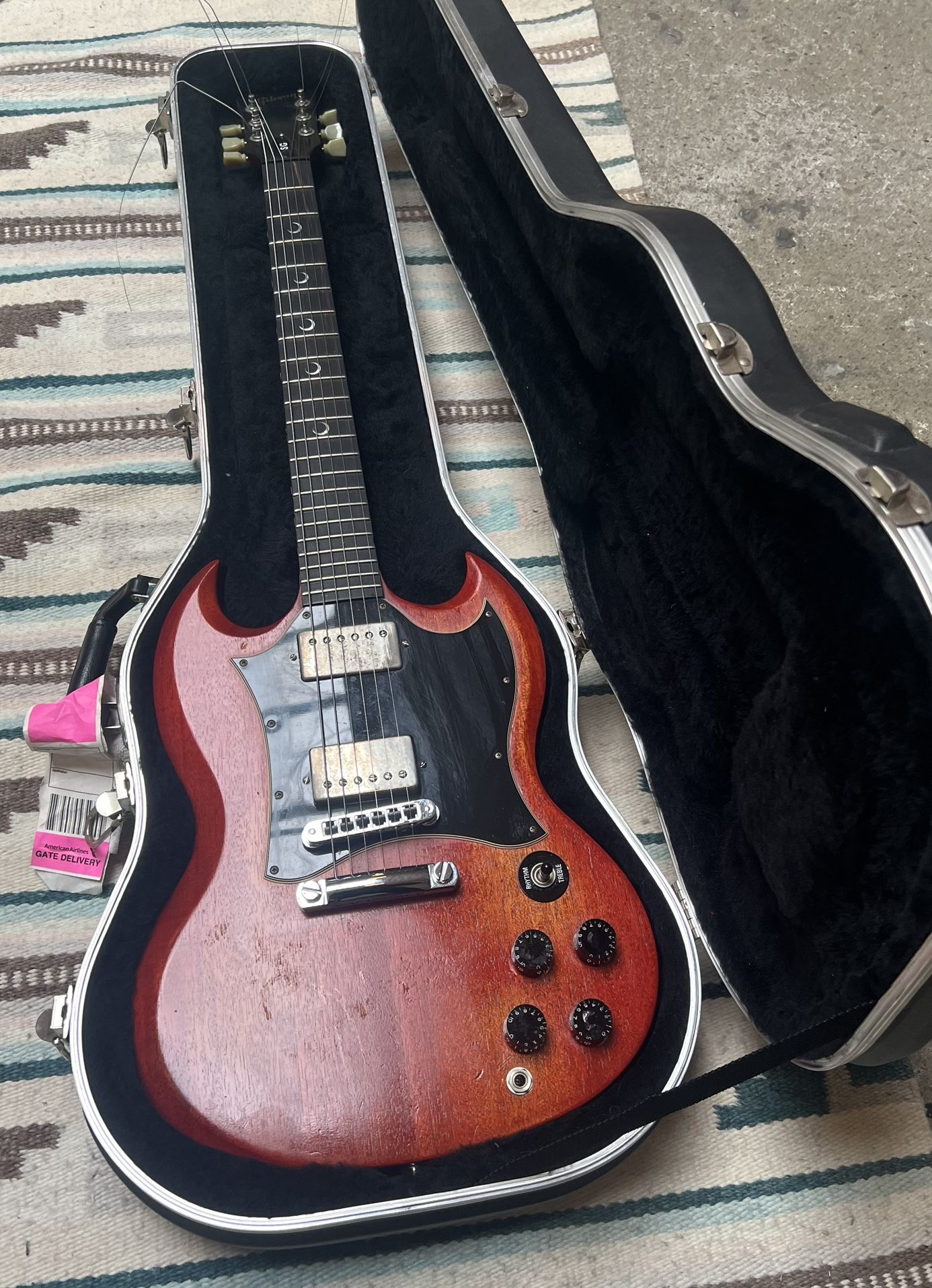 SG Crescent moon Inlays, Ebony Board, Hardshell Case. 