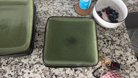 small green square plates. in bundle or seperate.