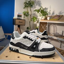 (Louis Vuitton) Trainer series black and white color matching sports shoes