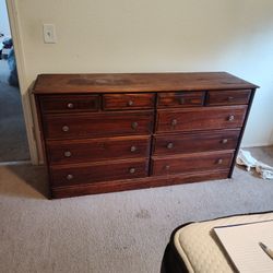 10 Drawer Dresser