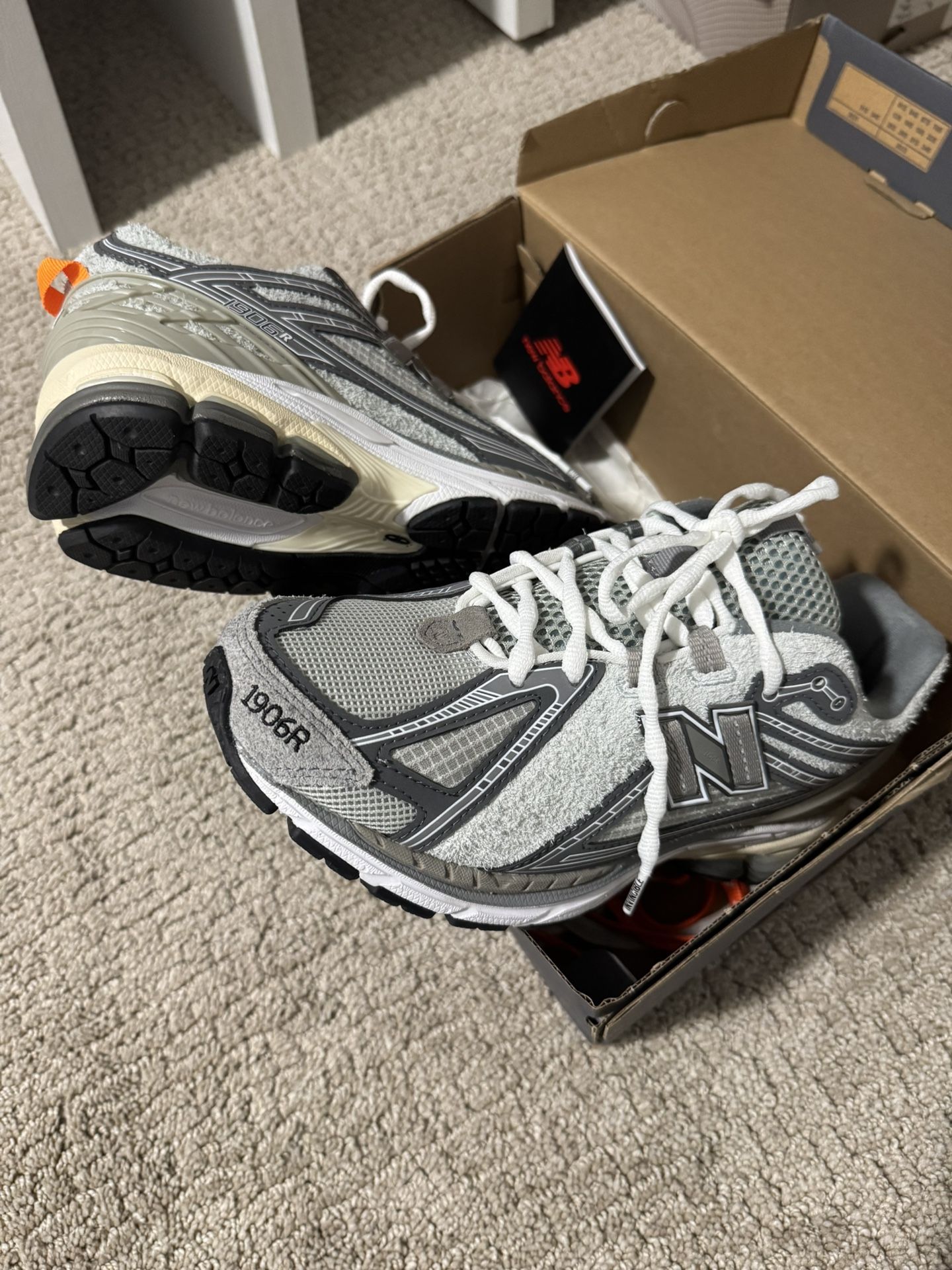 New Balance 1906R Invincible Men’s Size 8.5
