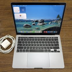 2022 MacBook Pro Apple M2 chip 512GB SSD 8GB Memory Silver Charger